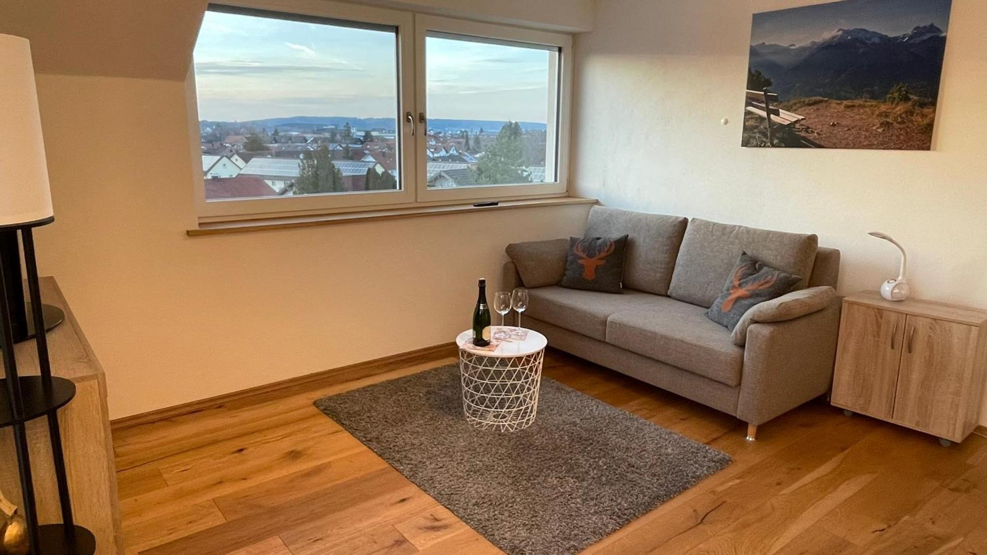 Wohnung Mit Ausblick Im Allgaeu Mit 2 Schlafzimmern Marktoberdorf Luaran gambar